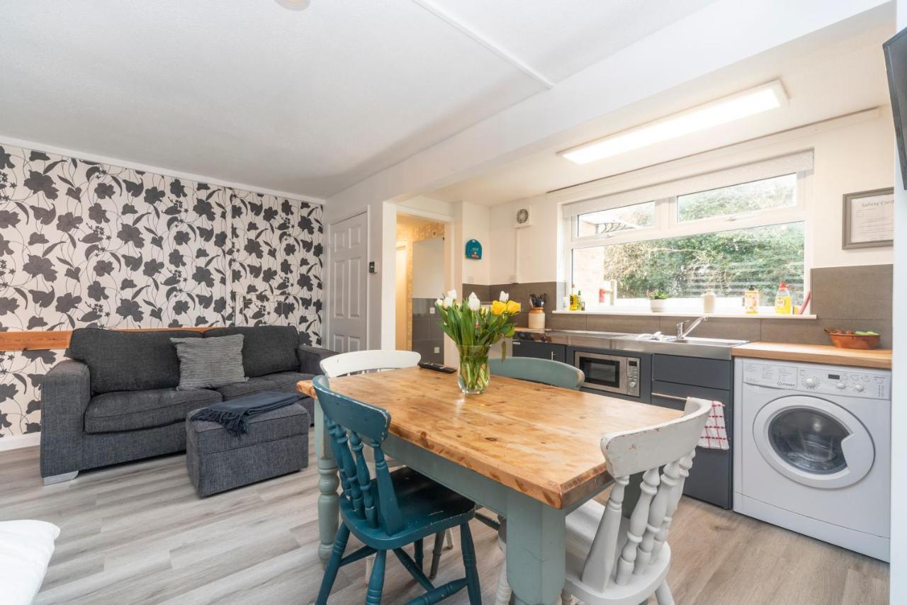 10 Boutique Studio Apartment Near Tube - Quiet Location Little Missenden Εξωτερικό φωτογραφία