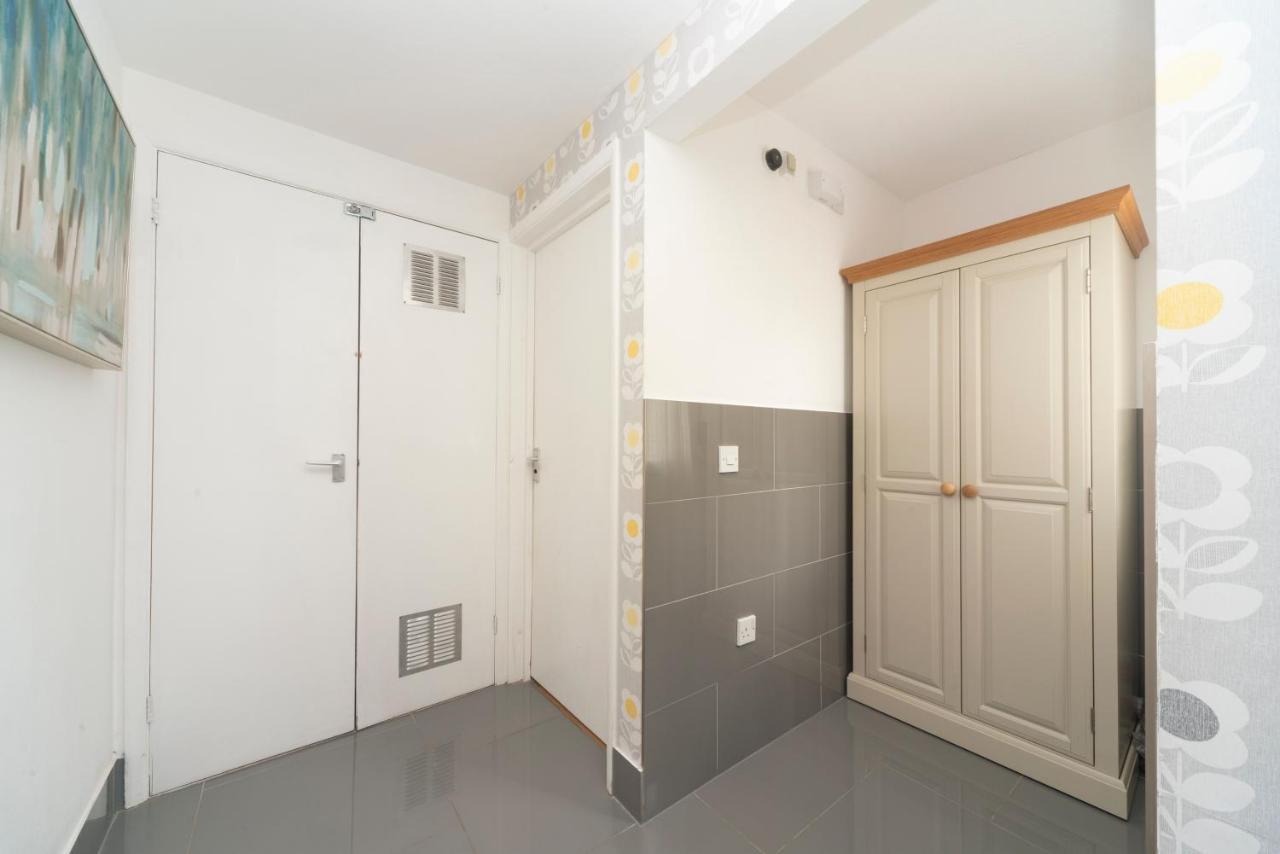 10 Boutique Studio Apartment Near Tube - Quiet Location Little Missenden Εξωτερικό φωτογραφία